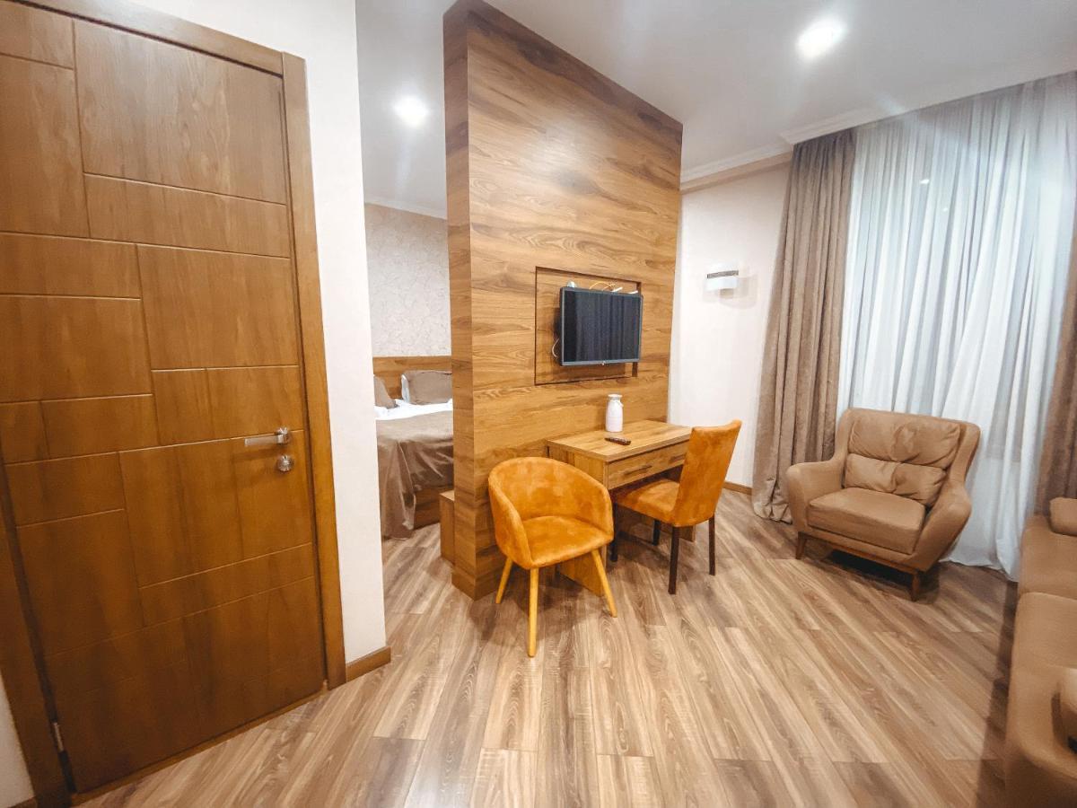 Sunset Tbilisi Luxury Aparthotel エクステリア 写真